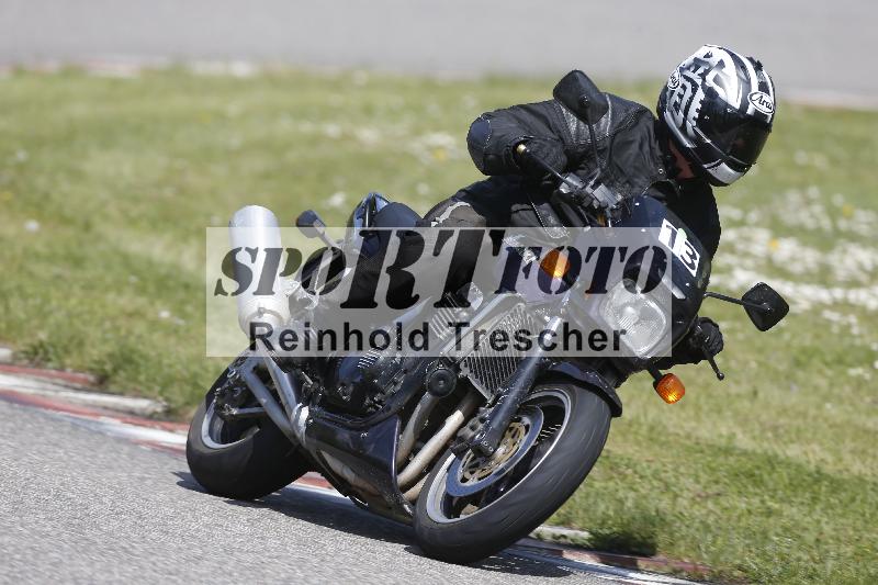 /Archiv-2025/09 22.04.2025 Cornu Master School ADR/gruen-vert/13